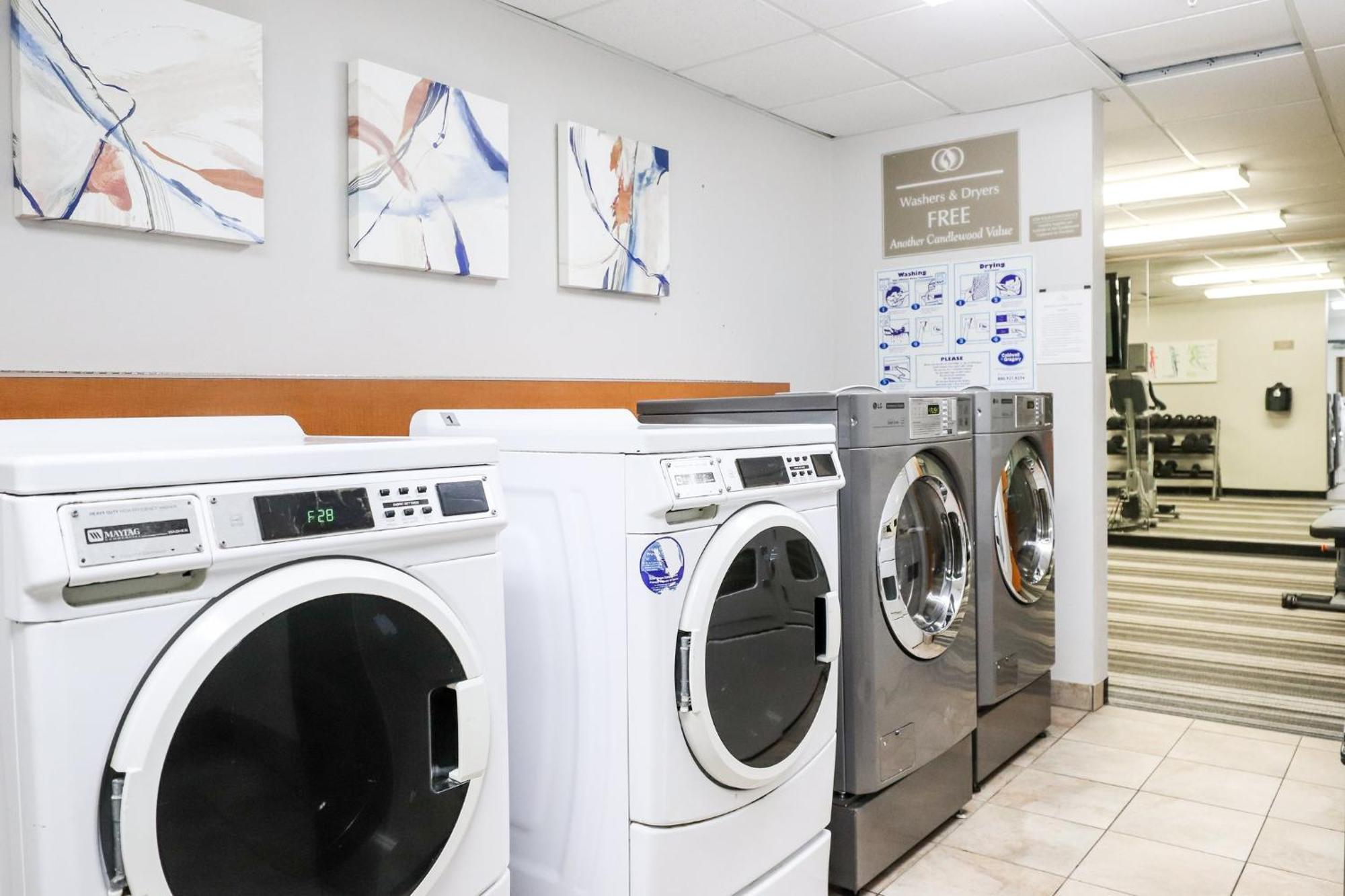 סנדסטון Candlewood Suites Richmond Airport By Ihg מראה חיצוני תמונה