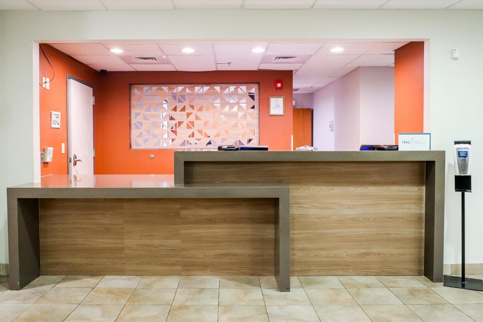 סנדסטון Candlewood Suites Richmond Airport By Ihg מראה חיצוני תמונה